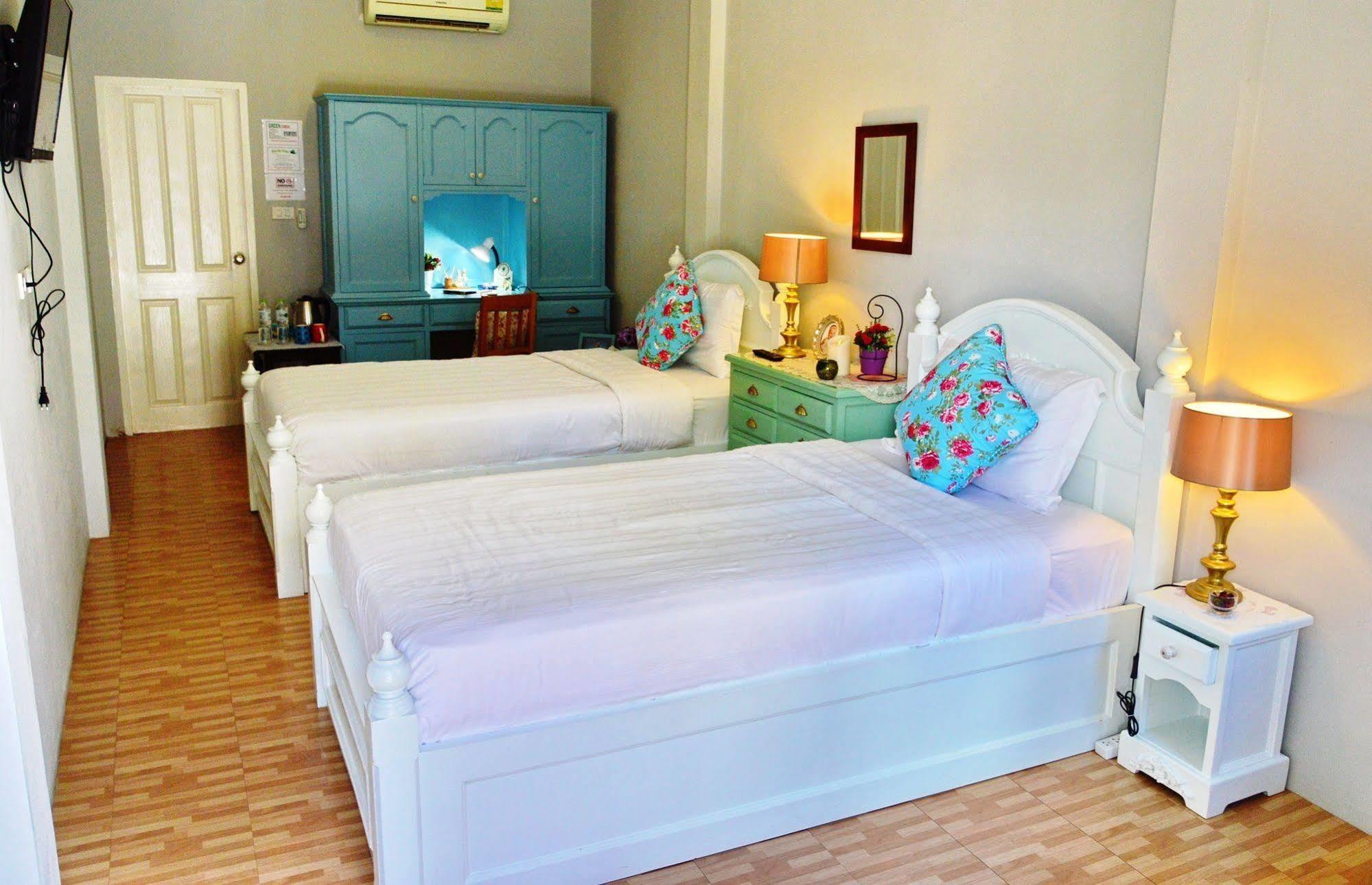 Pemberley House Guest house 3*
